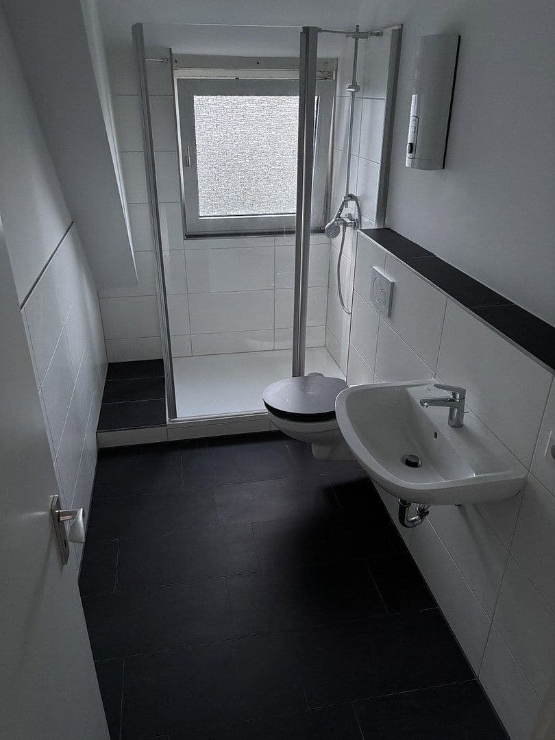 Pronájem bytu 4+1 83 m², Aumunder Heide 73, Bremen, Bremen Pronájem bytu 4+1 83 m², Aumunder Heide 73, Bremen, Bremen
