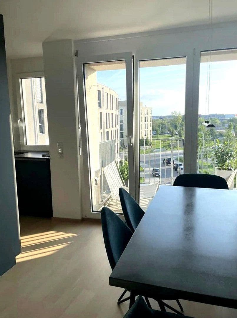 Pronájem bytu 3+1 72 m², Mathilde-Berghofer-Weichner-Straße 20, München, Bavorsko Pronájem bytu 3+1 72 m², Mathilde-Berghofer-Weichner-Straße 20, München, Bavorsko