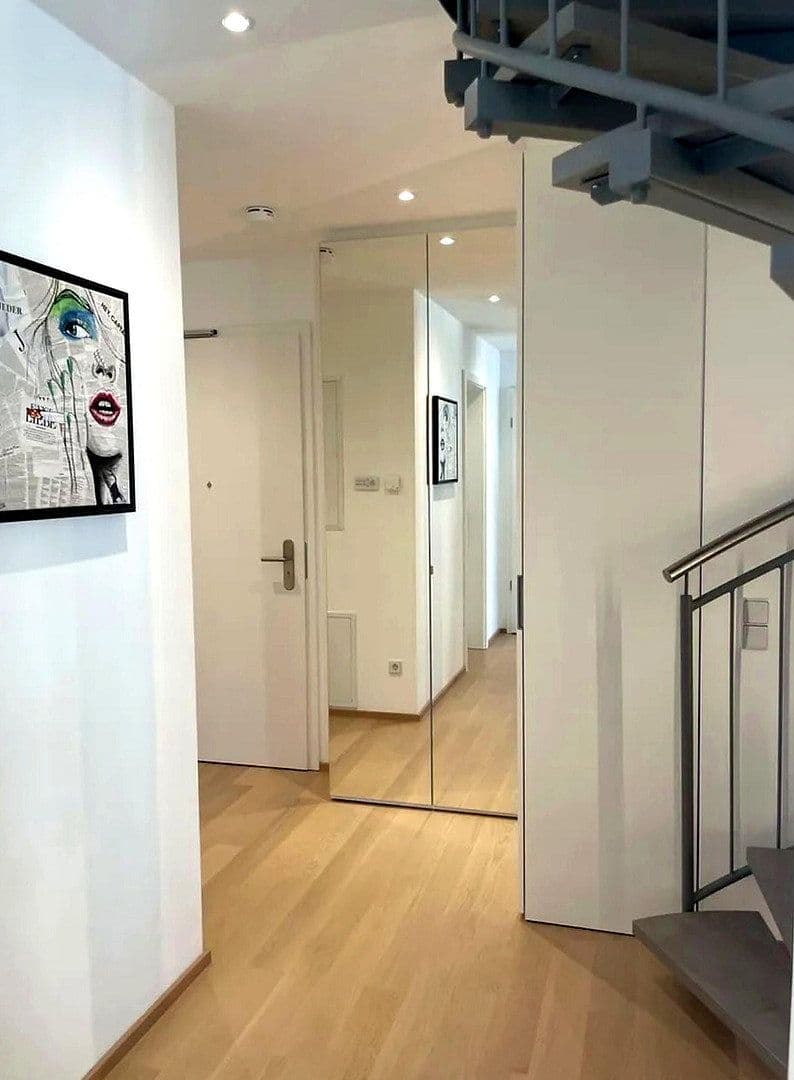 Pronájem bytu 3+1 72 m², Mathilde-Berghofer-Weichner-Straße 20, München, Bavorsko Pronájem bytu 3+1 72 m², Mathilde-Berghofer-Weichner-Straße 20, München, Bavorsko