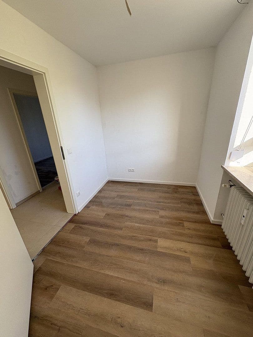 Pronájem bytu 4+1 88 m², Wiesentfelser Straße 72, München, Bavorsko Pronájem bytu 4+1 88 m², Wiesentfelser Straße 72, München, Bavorsko