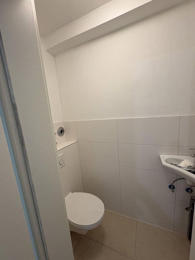 Pronájem bytu 4+1 88 m², Wiesentfelser Straße 72, München, Bavorsko Pronájem bytu 4+1 88 m², Wiesentfelser Straße 72, München, Bavorsko