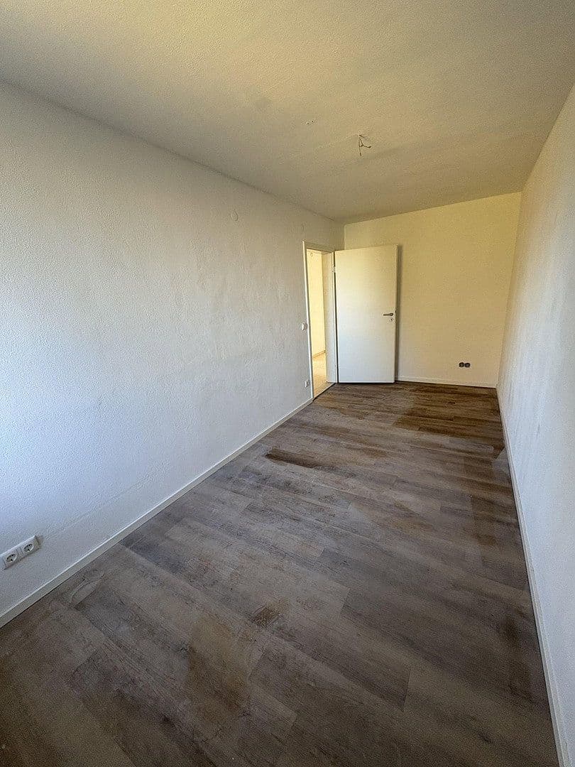 Pronájem bytu 4+1 88 m², Wiesentfelser Straße 72, München, Bavorsko Pronájem bytu 4+1 88 m², Wiesentfelser Straße 72, München, Bavorsko