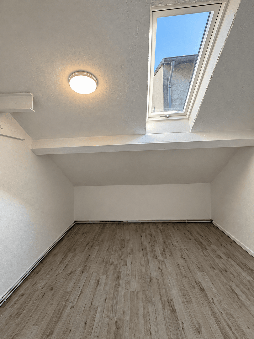 Pronájem bytu 6+1 101 m², Eckeseyer Str. 169, Hagen, Severní Porýní-Vestfálsko Pronájem bytu 6+1 101 m², Eckeseyer Str. 169, Hagen, Severní Porýní-Vestfálsko