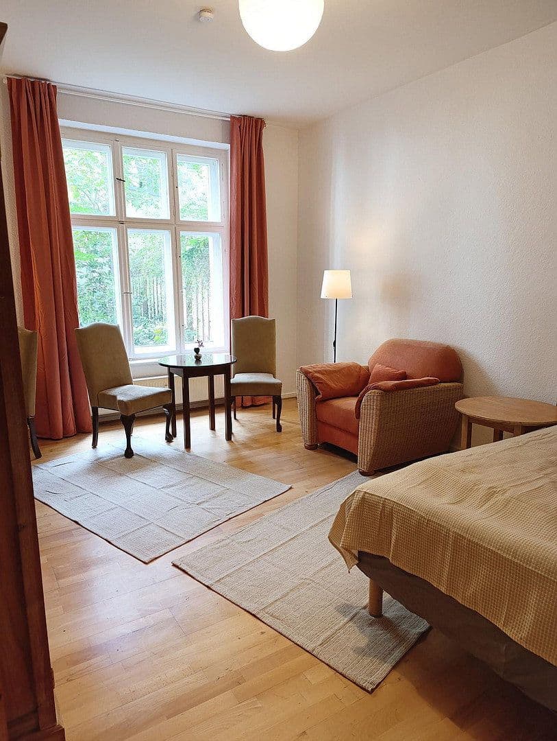 Prodej domu 1.893 m², pozemek 846 m², Berlin, Berlín Prodej domu 1.893 m², pozemek 846 m², Berlin, Berlín
