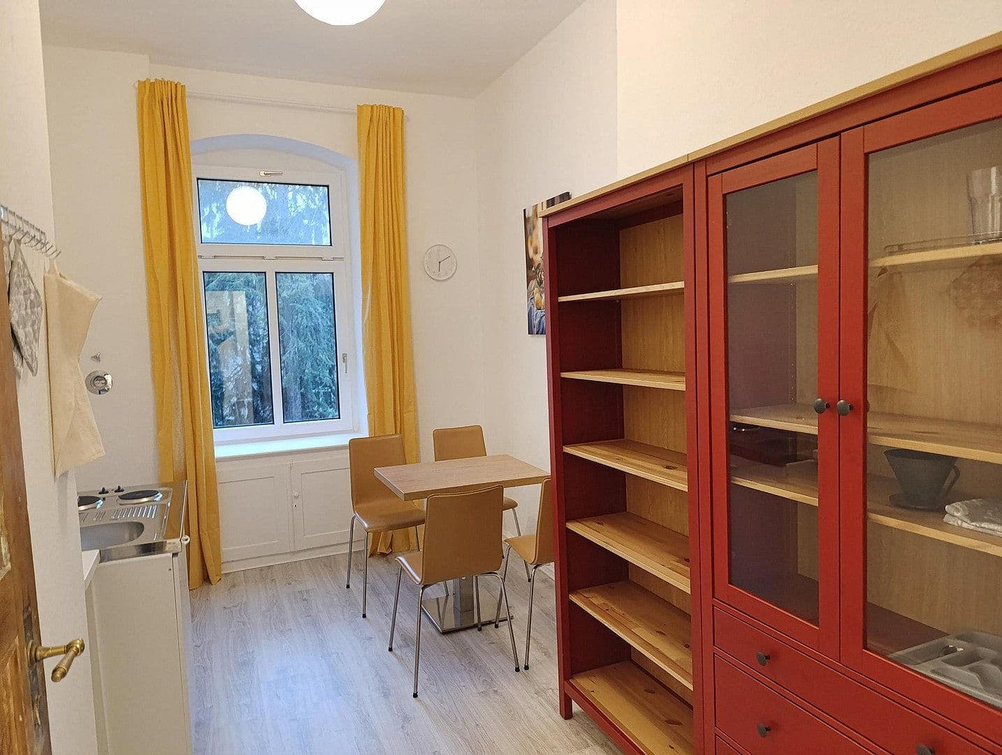 Prodej domu 1.893 m², pozemek 846 m², Berlin, Berlín Prodej domu 1.893 m², pozemek 846 m², Berlin, Berlín