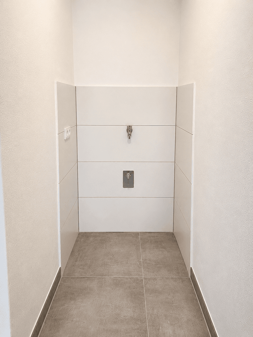 Pronájem bytu 4+1 146 m², Pirnaer Landstr. 183, Dresden, Sasko Pronájem bytu 4+1 146 m², Pirnaer Landstr. 183, Dresden, Sasko