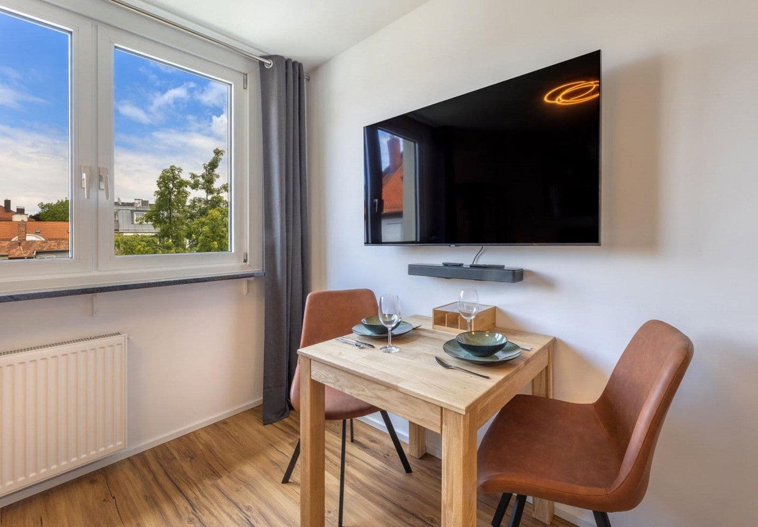 Pronájem bytu 1+1 24 m², Emil-Riedel-Straße 11, München, Bavorsko Pronájem bytu 1+1 24 m², Emil-Riedel-Straße 11, München, Bavorsko