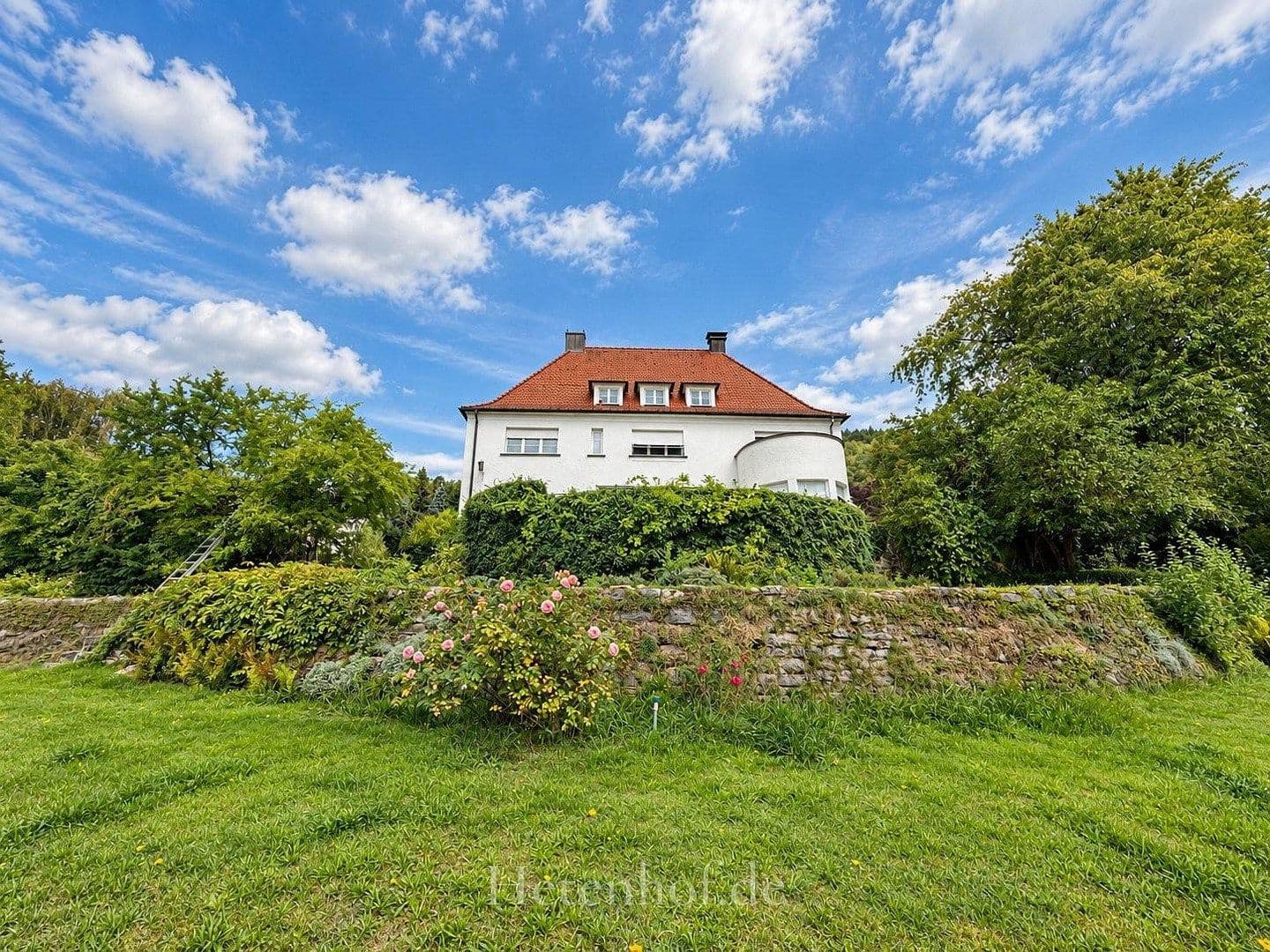Prodej domu 538 m², pozemek 6.401 m², Lorenz-Sandler-Straße 26, Kulmbach, Bavorsko Prodej domu 538 m², pozemek 6.401 m², Lorenz-Sandler-Straße 26, Kulmbach, Bavorsko