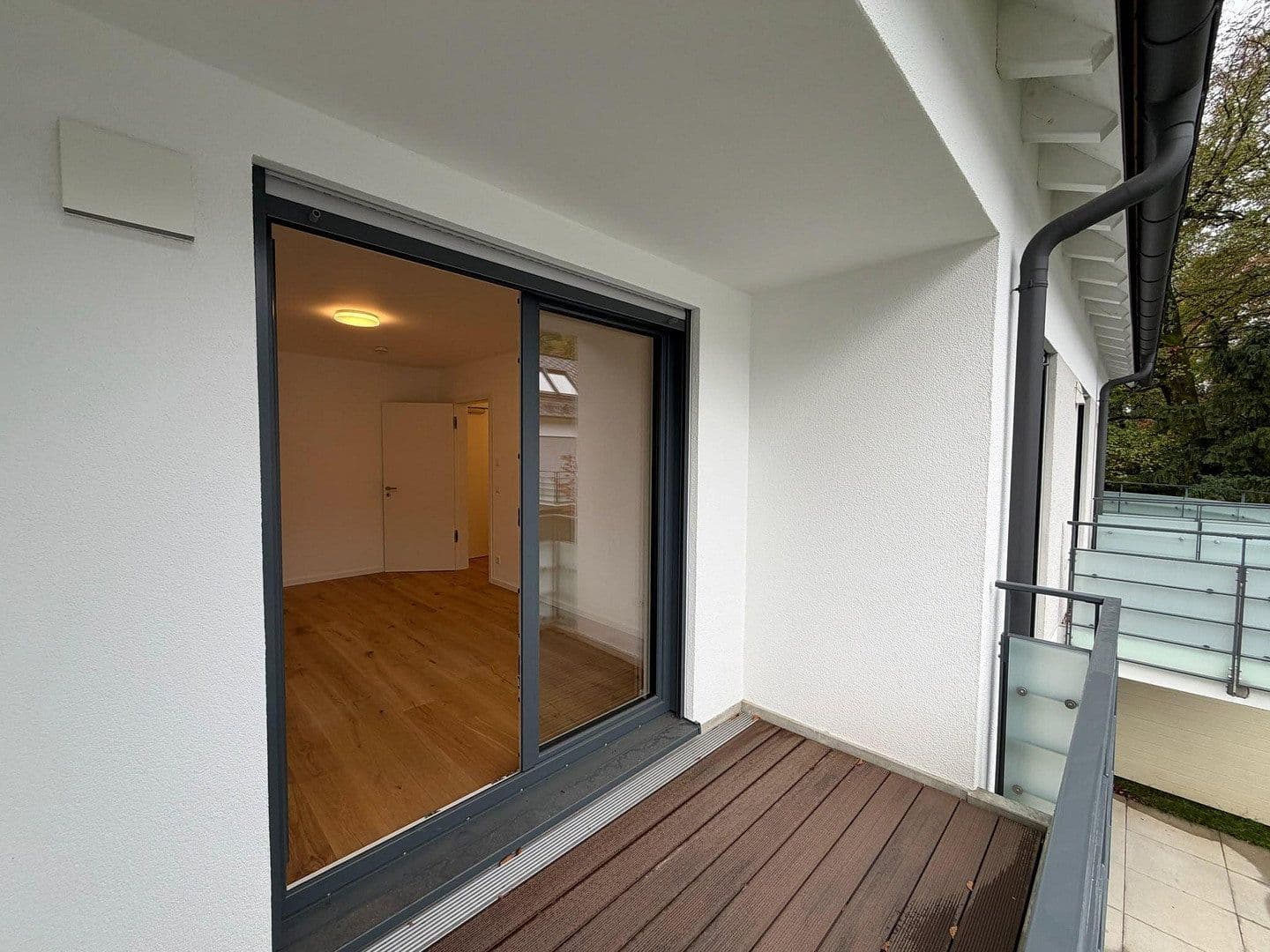 Pronájem bytu 2+1 58 m², Unterbiberger Straße 76, München, Bavorsko Pronájem bytu 2+1 58 m², Unterbiberger Straße 76, München, Bavorsko
