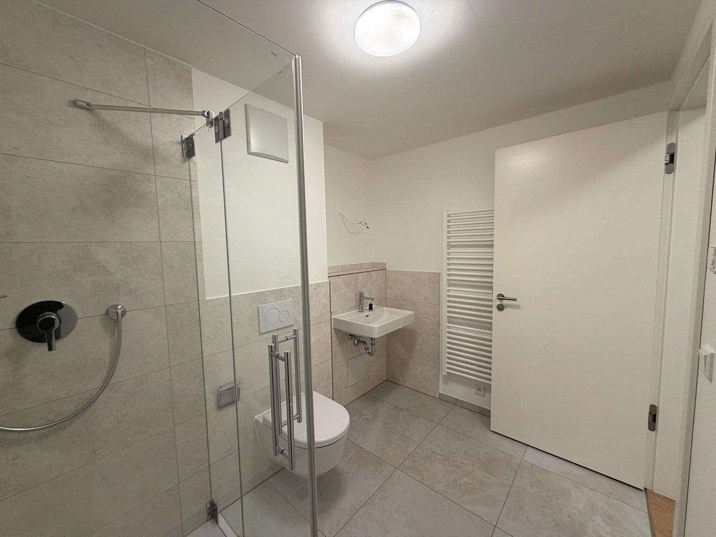 Pronájem bytu 2+1 58 m², Unterbiberger Straße 76, München, Bavorsko Pronájem bytu 2+1 58 m², Unterbiberger Straße 76, München, Bavorsko