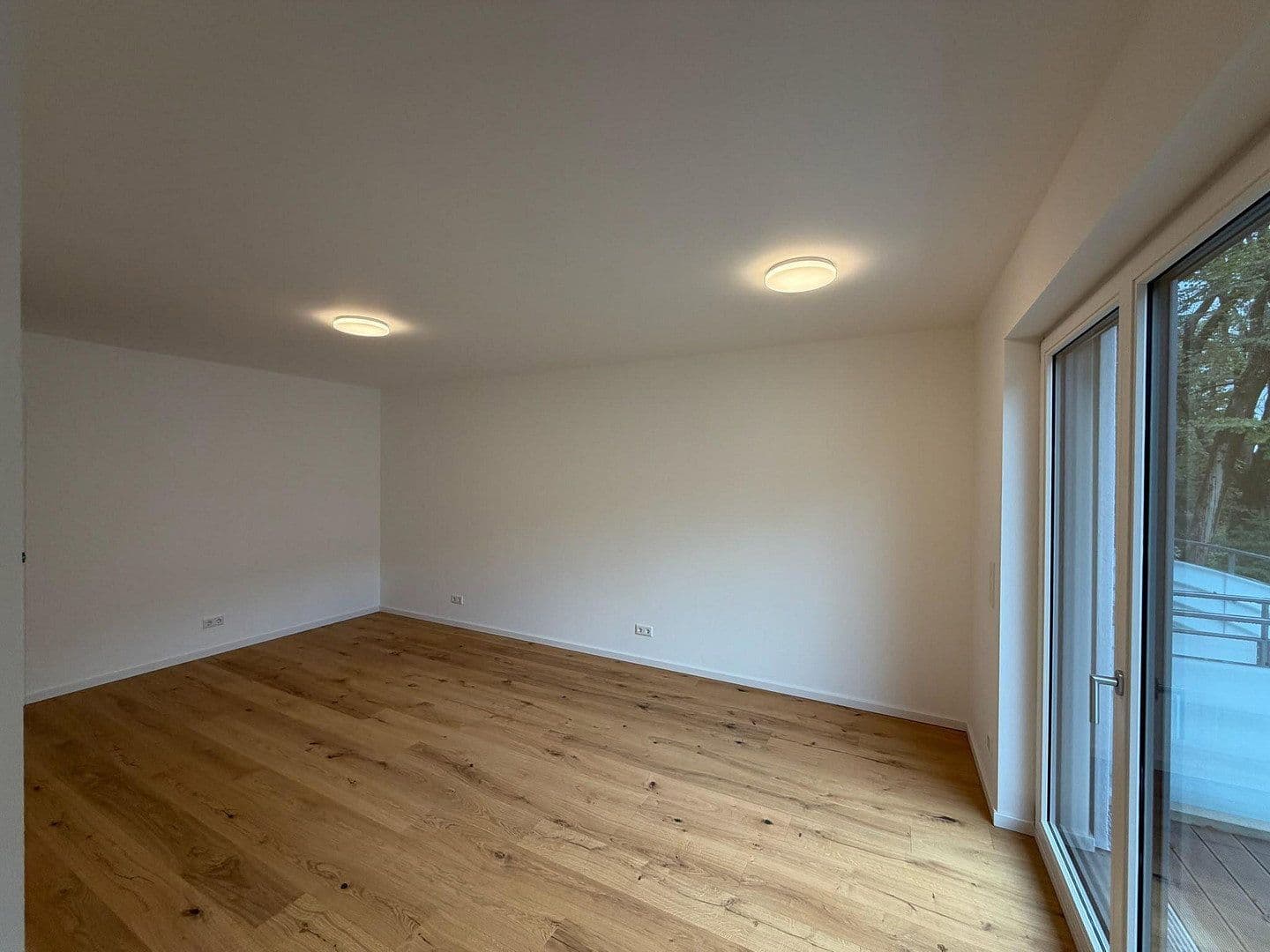 Pronájem bytu 2+1 58 m², Unterbiberger Straße 76, München, Bavorsko Pronájem bytu 2+1 58 m², Unterbiberger Straße 76, München, Bavorsko
