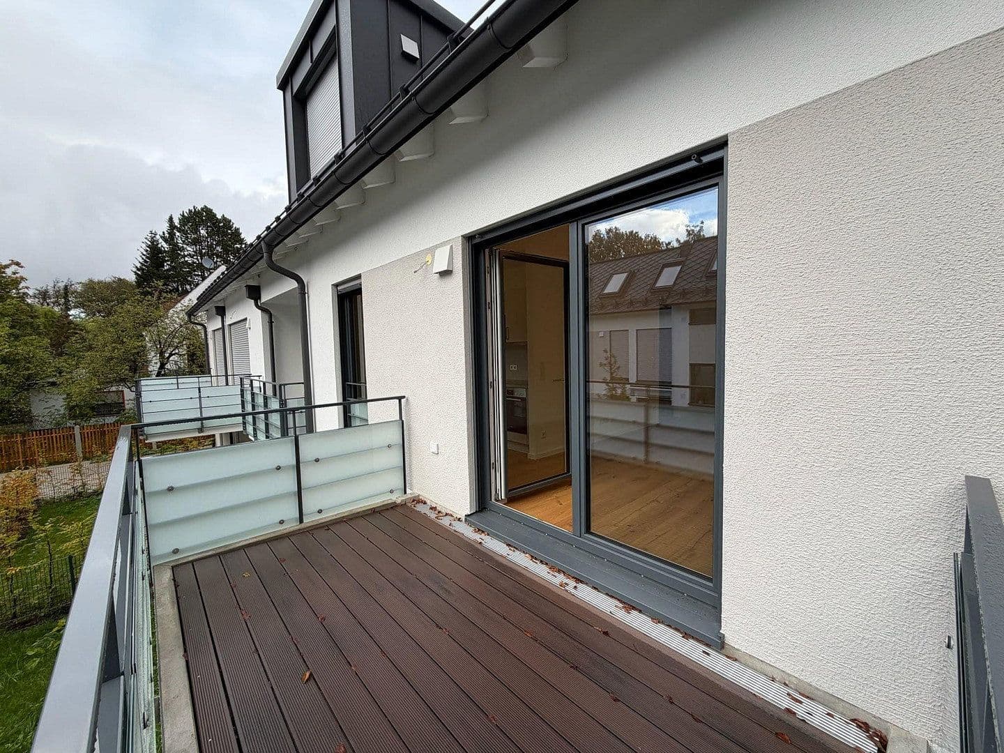 Pronájem bytu 2+1 58 m², Unterbiberger Straße 76, München, Bavorsko Pronájem bytu 2+1 58 m², Unterbiberger Straße 76, München, Bavorsko