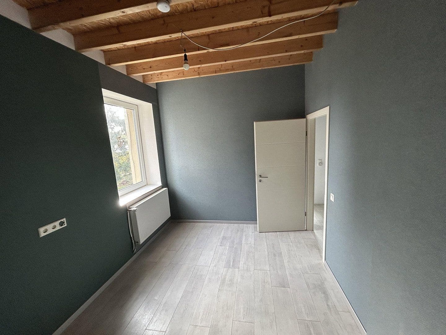 Pronájem bytu 3+1 90 m², Henschelstrasse 3a, Wilhelmshaven, Dolní Sasko Pronájem bytu 3+1 90 m², Henschelstrasse 3a, Wilhelmshaven, Dolní Sasko