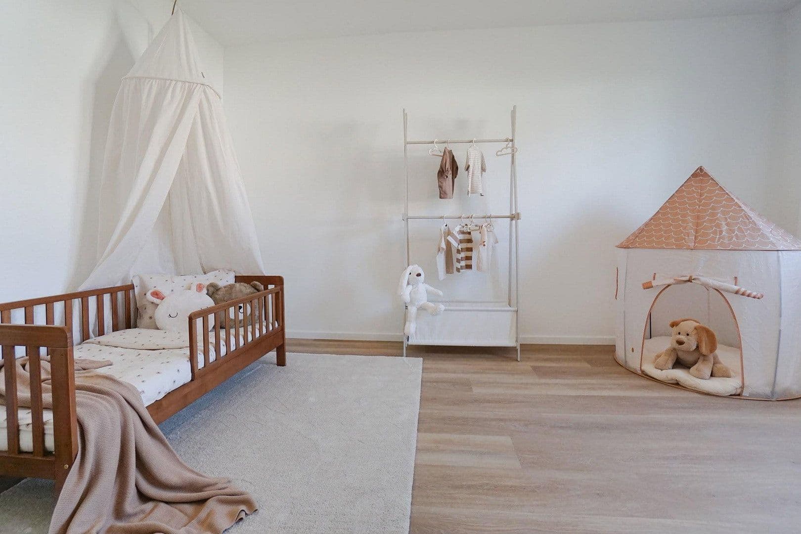 Prodej domu 150 m², pozemek 294 m², Wagnerstraße 10, Dornstadt, Bádensko-Württembersko Prodej domu 150 m², pozemek 294 m², Wagnerstraße 10, Dornstadt, Bádensko-Württembersko