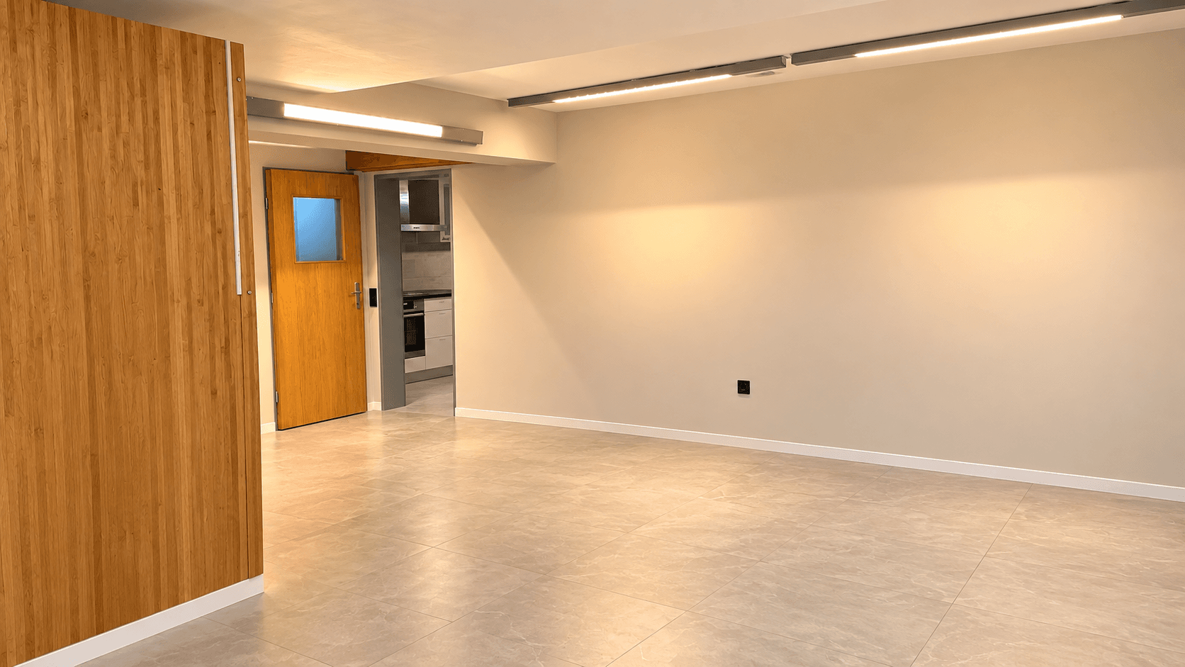 Prodej domu 180 m², pozemek 950 m², Gerhart Hauptmann Ring 22, Neu Wulmstorf, Dolní Sasko Prodej domu 180 m², pozemek 950 m², Gerhart Hauptmann Ring 22, Neu Wulmstorf, Dolní Sasko