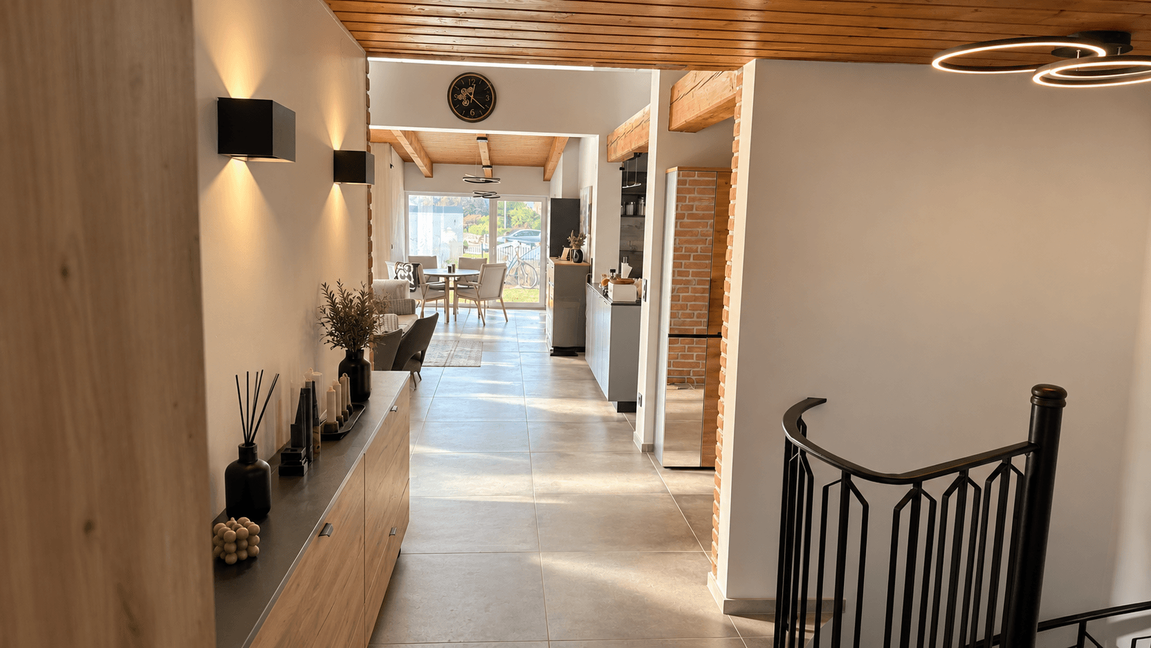 Prodej domu 180 m², pozemek 950 m², Gerhart Hauptmann Ring 22, Neu Wulmstorf, Dolní Sasko Prodej domu 180 m², pozemek 950 m², Gerhart Hauptmann Ring 22, Neu Wulmstorf, Dolní Sasko