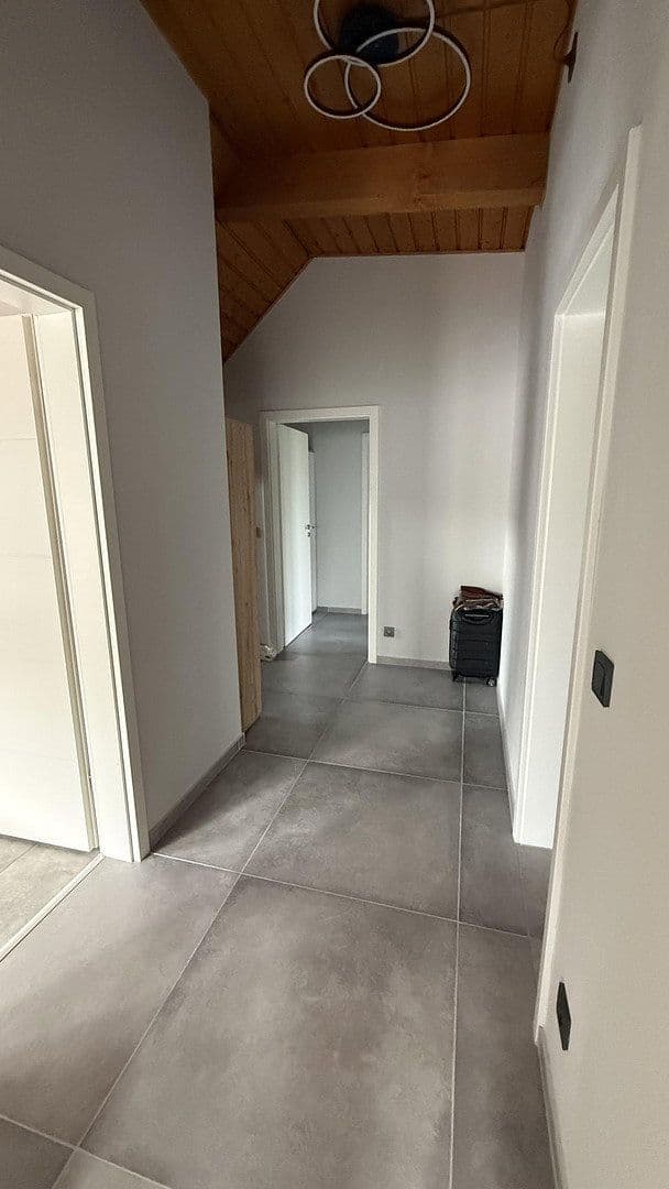 Prodej domu 180 m², pozemek 950 m², Gerhart Hauptmann Ring 22, Neu Wulmstorf, Dolní Sasko Prodej domu 180 m², pozemek 950 m², Gerhart Hauptmann Ring 22, Neu Wulmstorf, Dolní Sasko