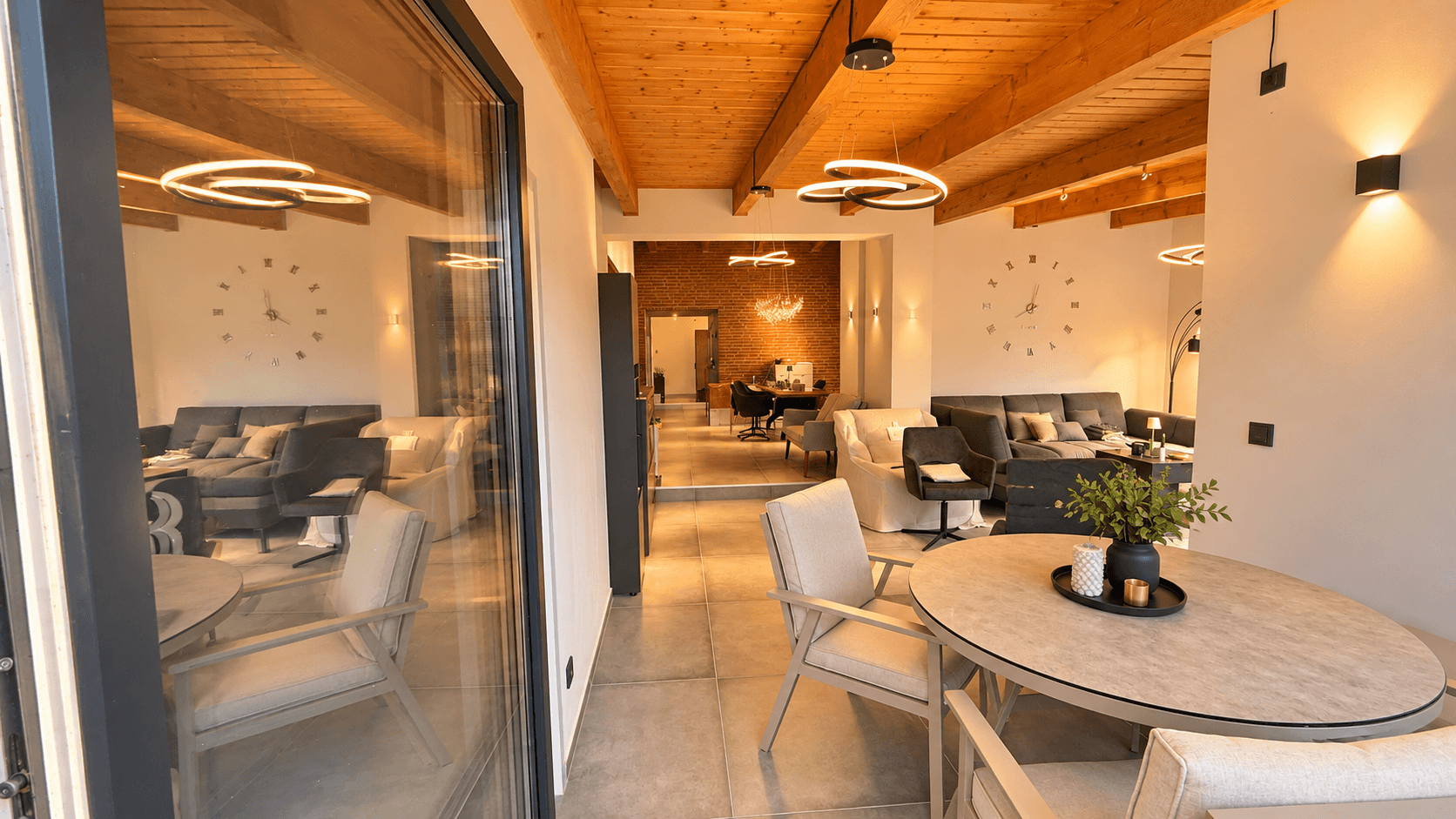 Prodej domu 180 m², pozemek 950 m², Gerhart Hauptmann Ring 22, Neu Wulmstorf, Dolní Sasko Prodej domu 180 m², pozemek 950 m², Gerhart Hauptmann Ring 22, Neu Wulmstorf, Dolní Sasko