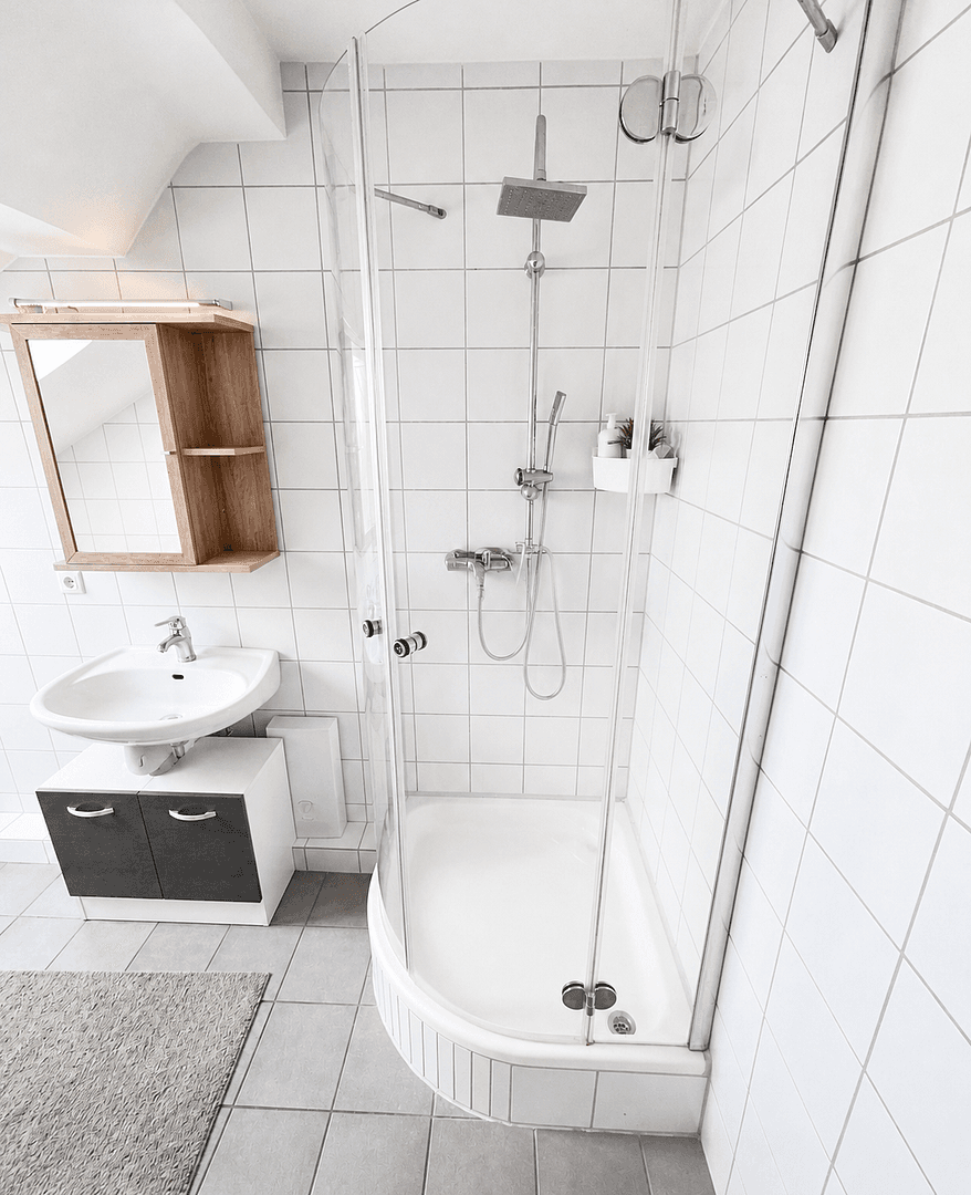 Pronájem bytu 3+1 86 m², Bismarckstraße 2, Meerbusch, Severní Porýní-Vestfálsko Pronájem bytu 3+1 86 m², Bismarckstraße 2, Meerbusch, Severní Porýní-Vestfálsko