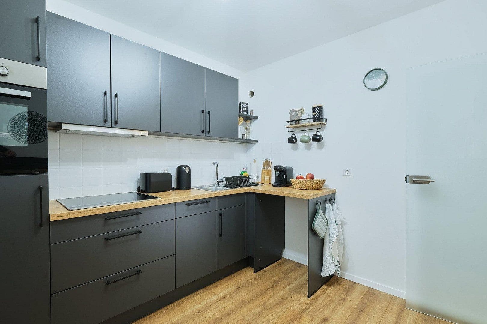 Pronájem bytu 2+1 75 m², Immenstaad am Bodensee, Bádensko-Württembersko Pronájem bytu 2+1 75 m², Immenstaad am Bodensee, Bádensko-Württembersko