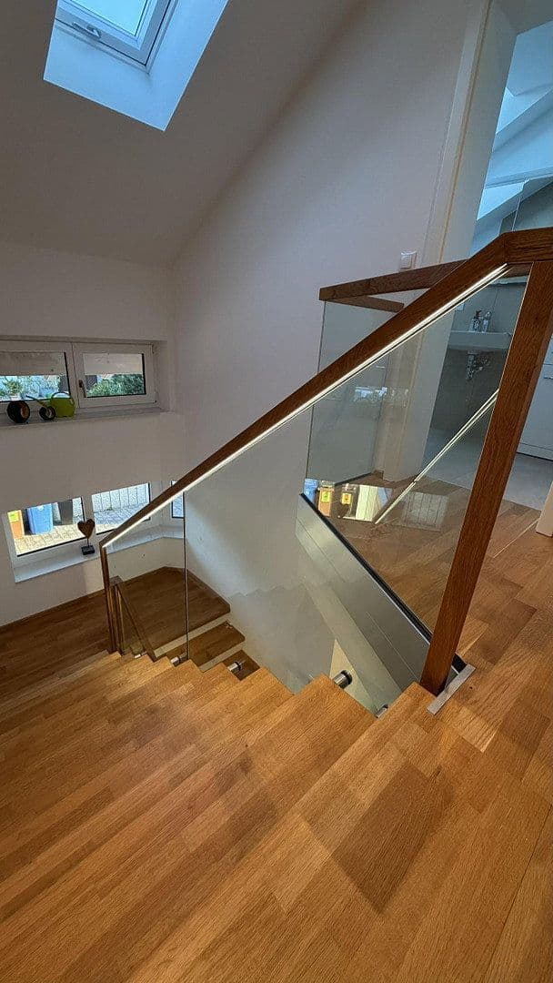 Prodej domu 210 m², pozemek 637 m², Kempten (Allgäu), Bavorsko Prodej domu 210 m², pozemek 637 m², Kempten (Allgäu), Bavorsko