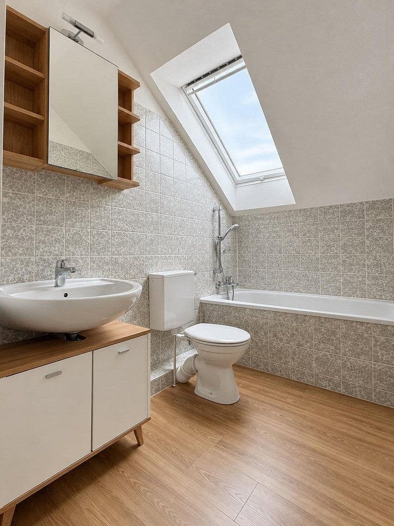 Prodej bytu 2+1 60 m², Bielefeld, Severní Porýní-Vestfálsko Prodej bytu 2+1 60 m², Bielefeld, Severní Porýní-Vestfálsko