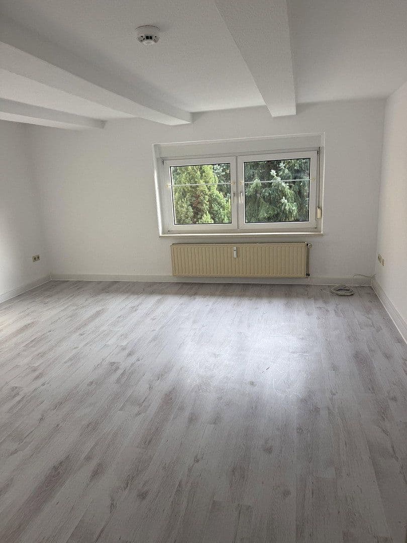 Pronájem bytu 3+1 75 m², Hötensleben, Sasko-Anhaltsko Pronájem bytu 3+1 75 m², Hötensleben, Sasko-Anhaltsko