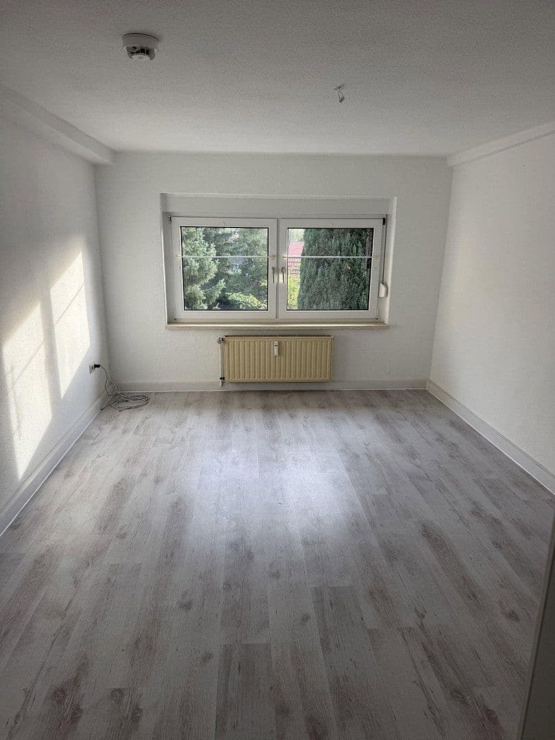 Pronájem bytu 3+1 75 m², Hötensleben, Sasko-Anhaltsko Pronájem bytu 3+1 75 m², Hötensleben, Sasko-Anhaltsko