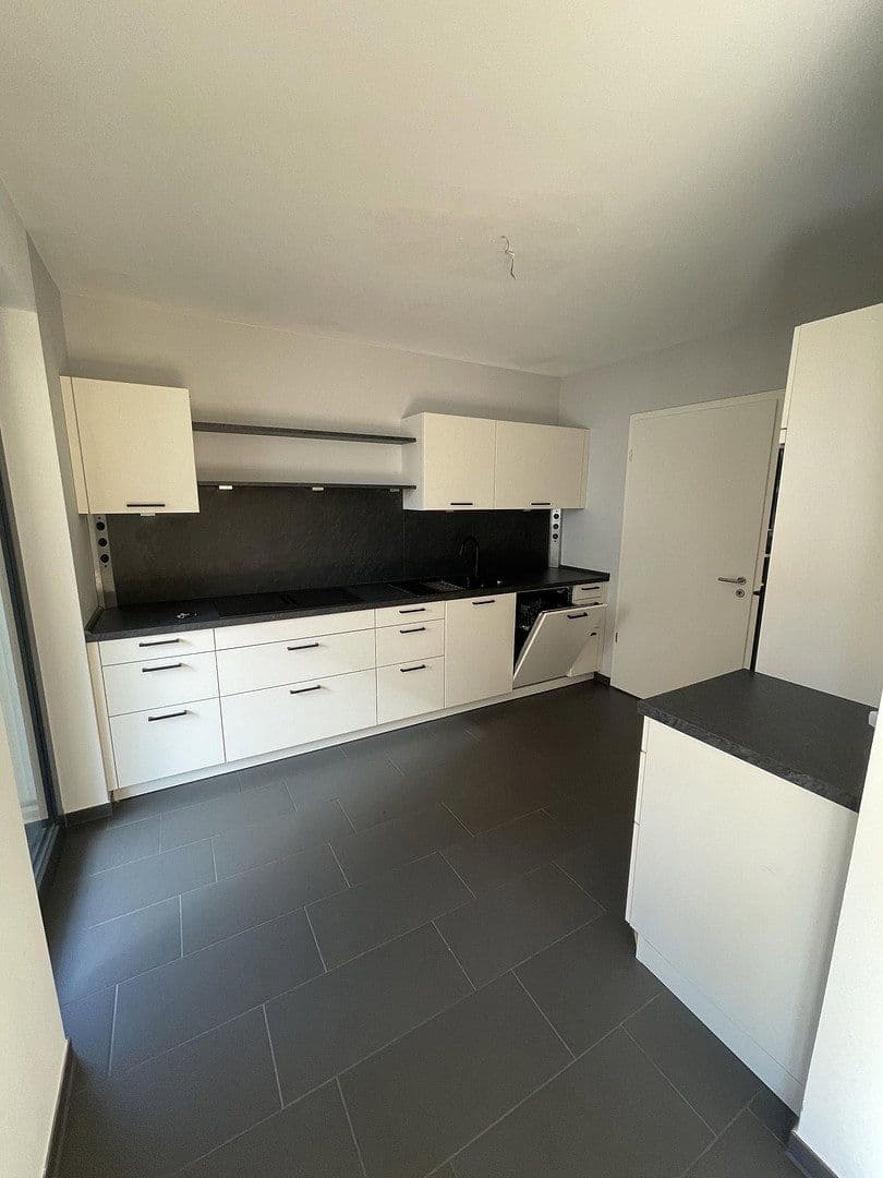 Pronájem bytu 3+1 134 m², Braunschweig, Dolní Sasko Pronájem bytu 3+1 134 m², Braunschweig, Dolní Sasko