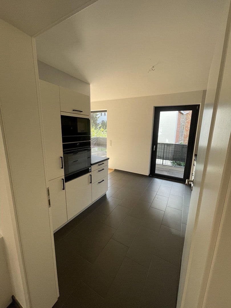 Pronájem bytu 3+1 134 m², Braunschweig, Dolní Sasko Pronájem bytu 3+1 134 m², Braunschweig, Dolní Sasko