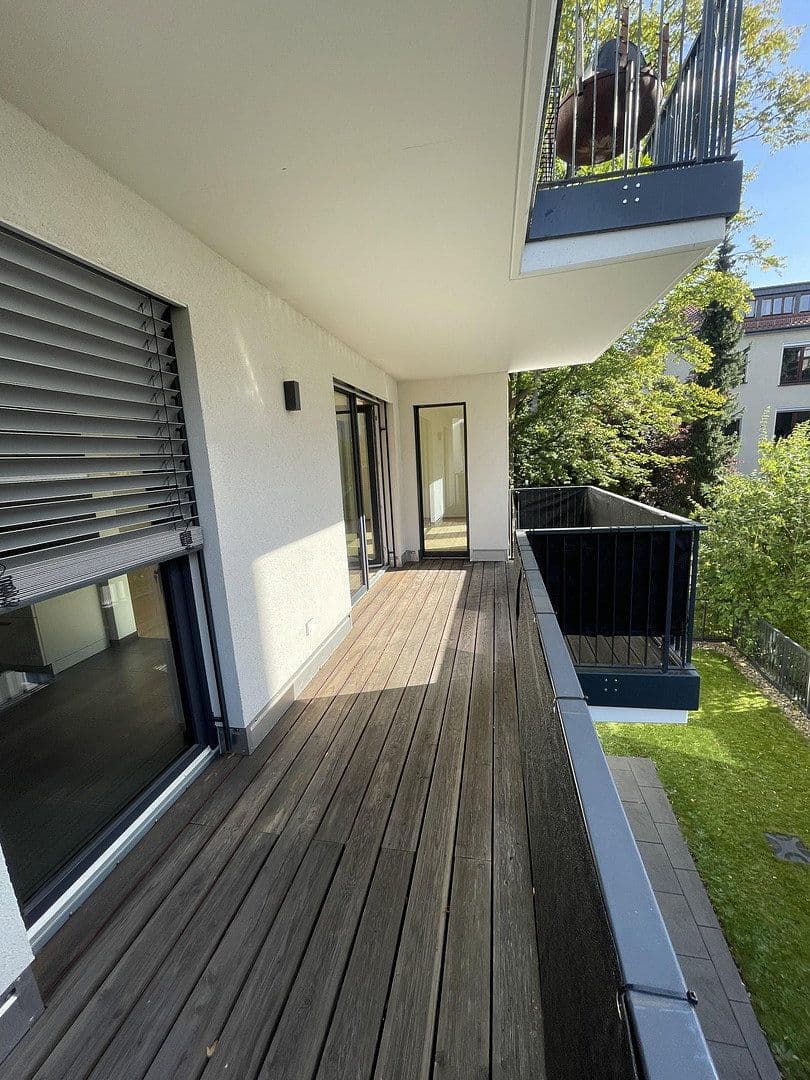 Pronájem bytu 3+1 134 m², Braunschweig, Dolní Sasko Pronájem bytu 3+1 134 m², Braunschweig, Dolní Sasko