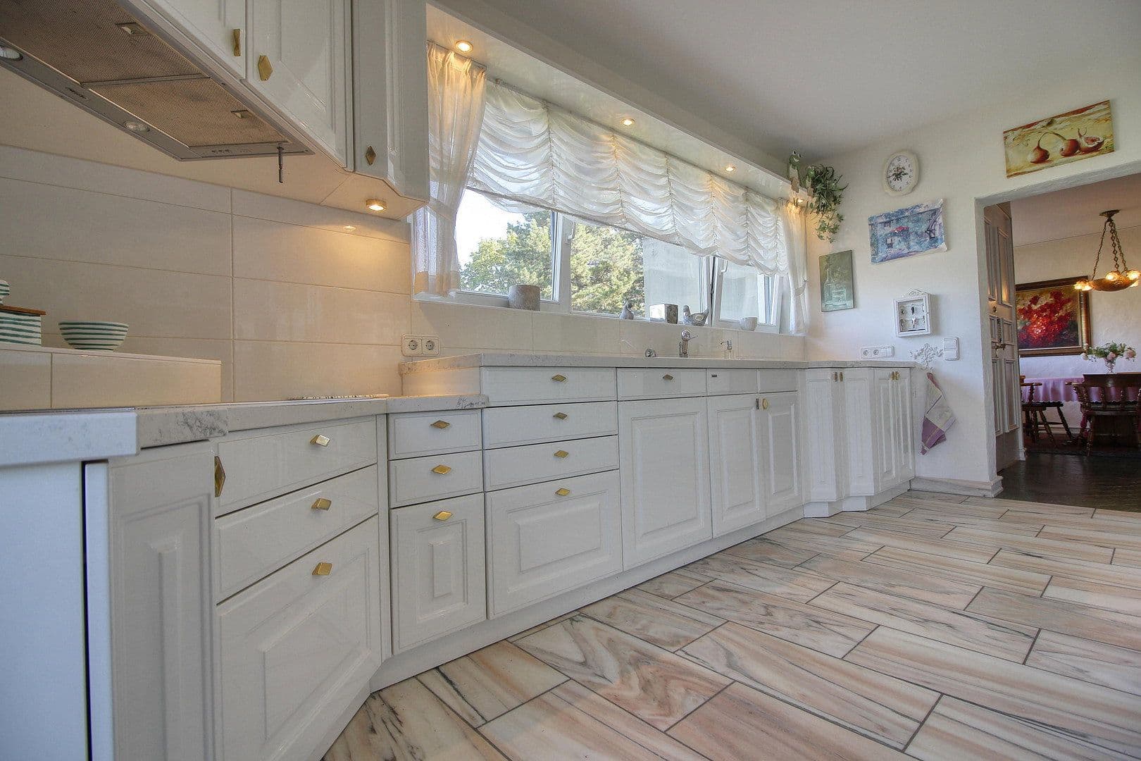 Prodej bytu 5+1 240 m², Offenburg, Bádensko-Württembersko Prodej bytu 5+1 240 m², Offenburg, Bádensko-Württembersko