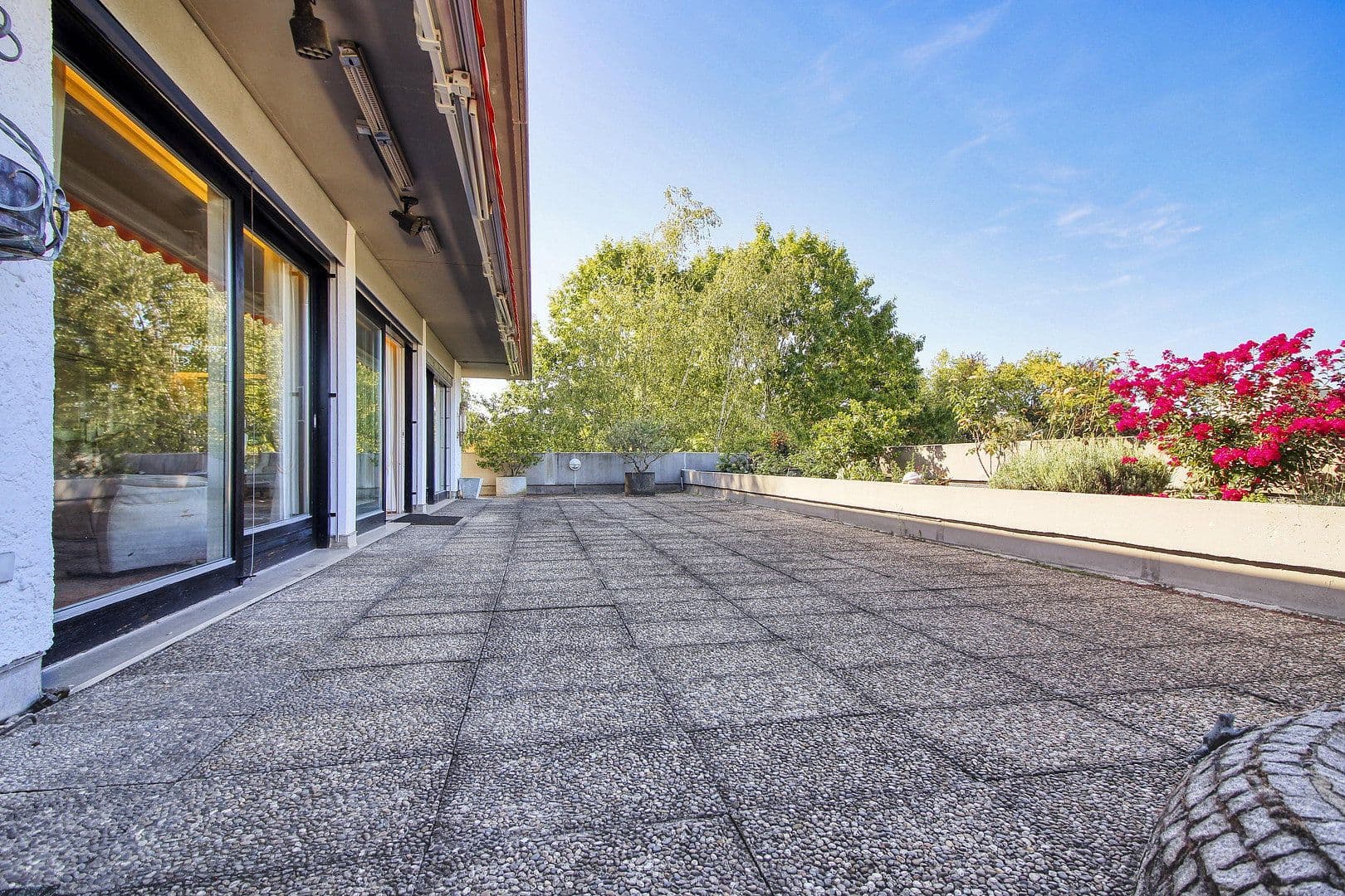 Prodej bytu 5+1 240 m², Offenburg, Bádensko-Württembersko Prodej bytu 5+1 240 m², Offenburg, Bádensko-Württembersko