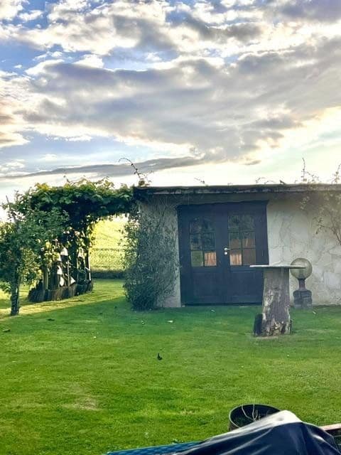Prodej nebytového prostoru 2.326 m², Schieder-Schwalenberg, Severní Porýní-Vestfálsko Prodej nebytového prostoru 2.326 m², Schieder-Schwalenberg, Severní Porýní-Vestfálsko