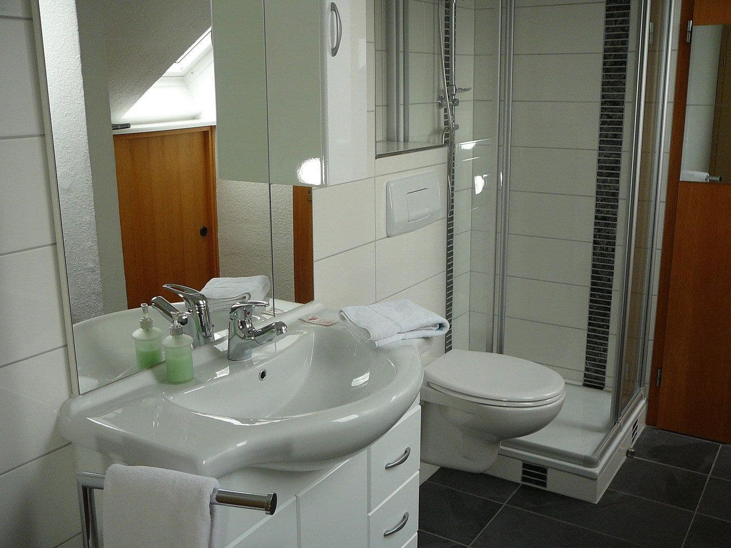 Prodej nebytového prostoru 2.326 m², Schieder-Schwalenberg, Severní Porýní-Vestfálsko Prodej nebytového prostoru 2.326 m², Schieder-Schwalenberg, Severní Porýní-Vestfálsko