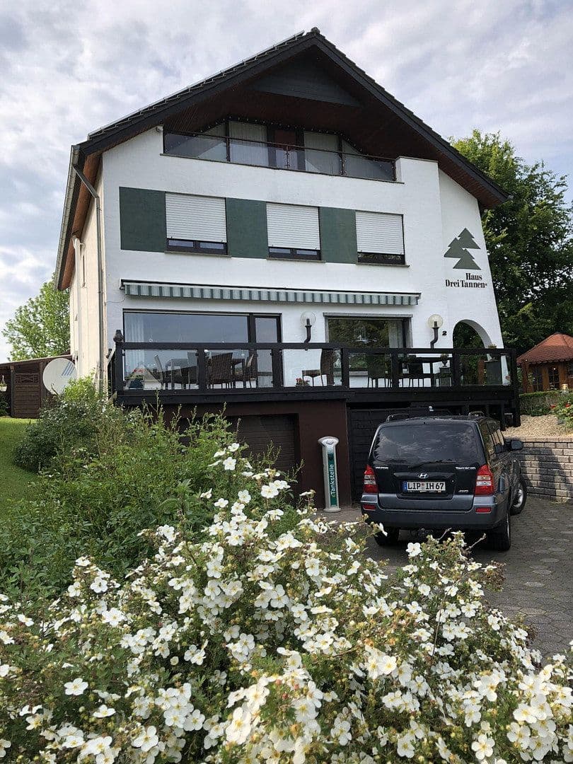 Prodej nebytového prostoru 2.326 m², Schieder-Schwalenberg, Severní Porýní-Vestfálsko Prodej nebytového prostoru 2.326 m², Schieder-Schwalenberg, Severní Porýní-Vestfálsko