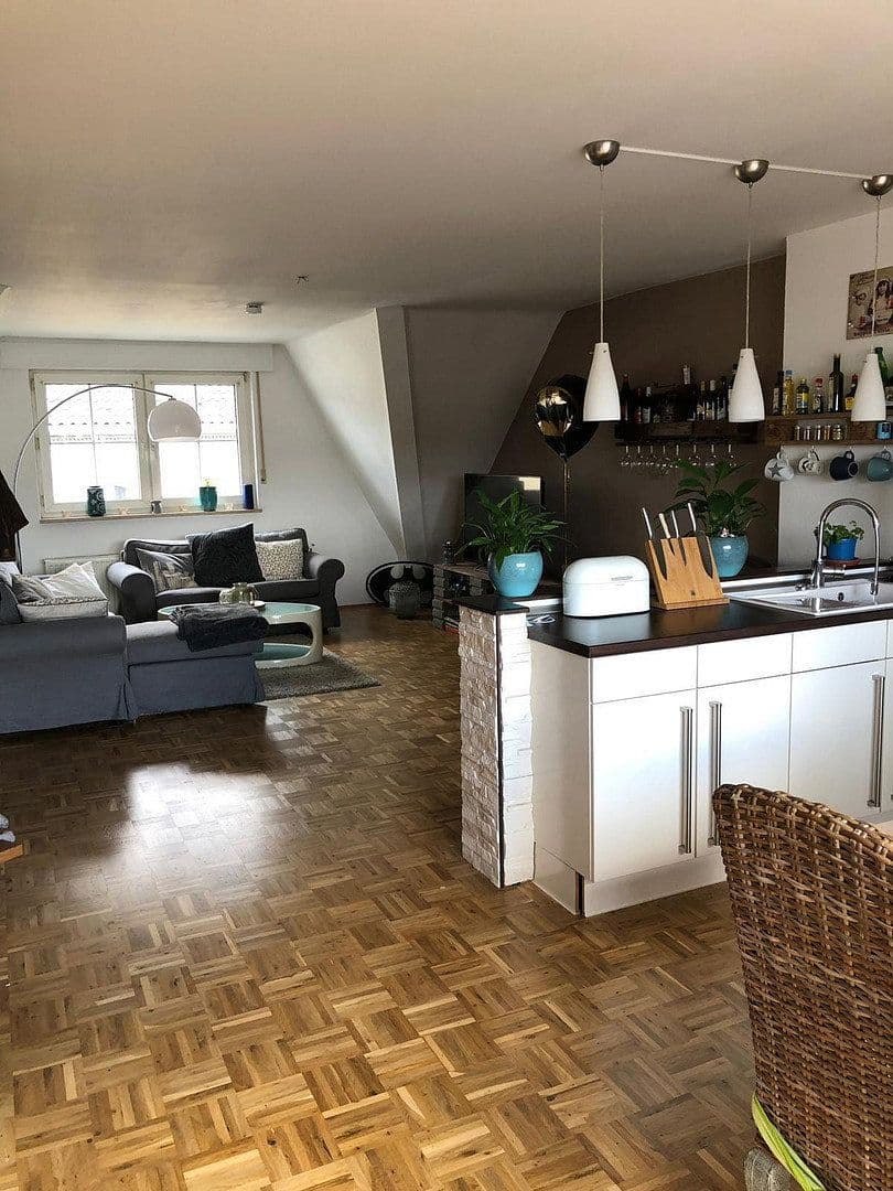 Pronájem bytu 2+1 66 m², Waldhausenerstr. 117, Mönchengladbach, Severní Porýní-Vestfálsko Pronájem bytu 2+1 66 m², Waldhausenerstr. 117, Mönchengladbach, Severní Porýní-Vestfálsko