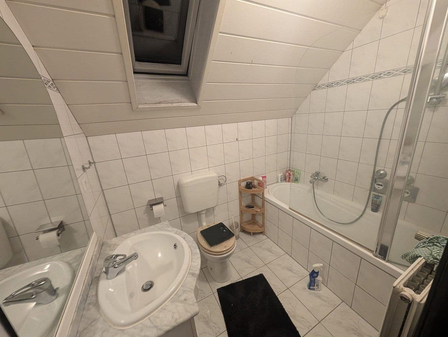 Pronájem bytu 2+1 66 m², Waldhausenerstr. 117, Mönchengladbach, Severní Porýní-Vestfálsko Pronájem bytu 2+1 66 m², Waldhausenerstr. 117, Mönchengladbach, Severní Porýní-Vestfálsko