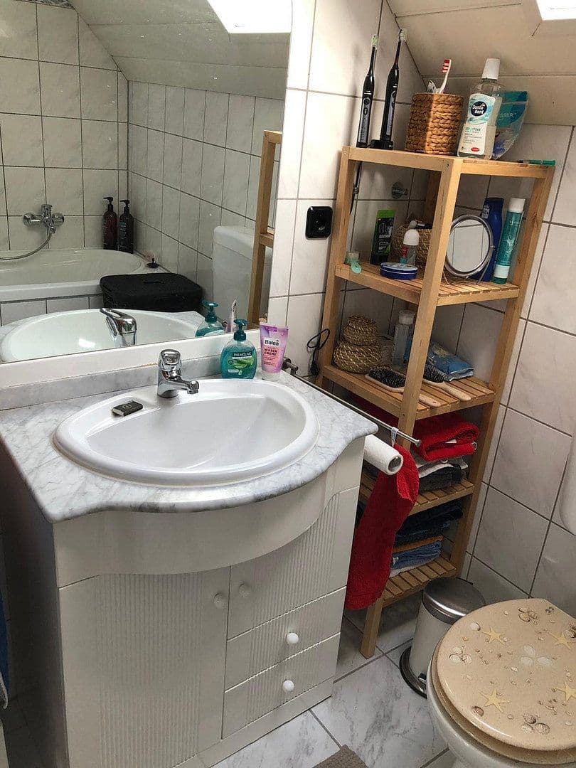 Pronájem bytu 2+1 66 m², Waldhausenerstr. 117, Mönchengladbach, Severní Porýní-Vestfálsko Pronájem bytu 2+1 66 m², Waldhausenerstr. 117, Mönchengladbach, Severní Porýní-Vestfálsko