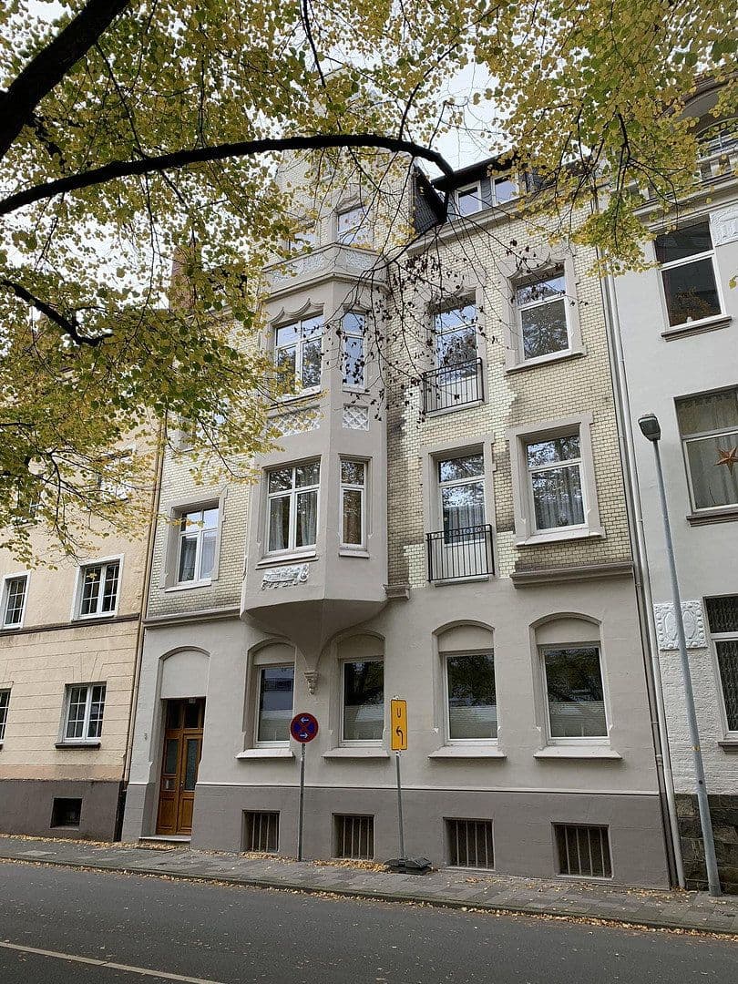 Pronájem bytu 4+1 103 m², Sedanstr.5, Hameln, Dolní Sasko Pronájem bytu 4+1 103 m², Sedanstr.5, Hameln, Dolní Sasko