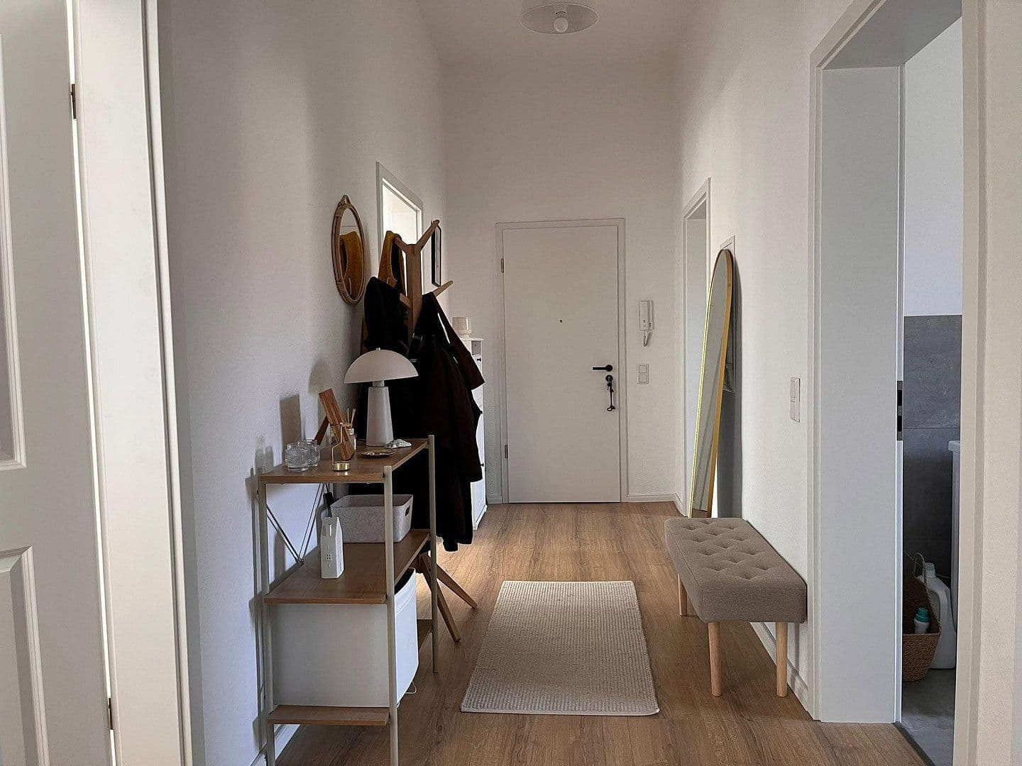 Pronájem bytu 4+1 103 m², Sedanstr.5, Hameln, Dolní Sasko Pronájem bytu 4+1 103 m², Sedanstr.5, Hameln, Dolní Sasko