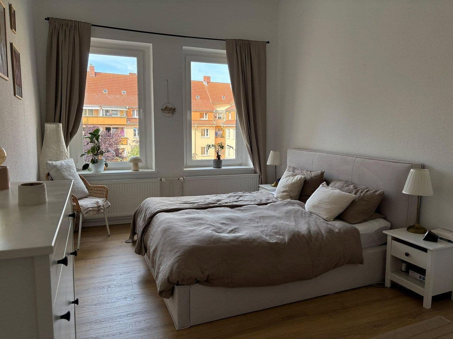 Pronájem bytu 4+1 103 m², Sedanstr.5, Hameln, Dolní Sasko Pronájem bytu 4+1 103 m², Sedanstr.5, Hameln, Dolní Sasko