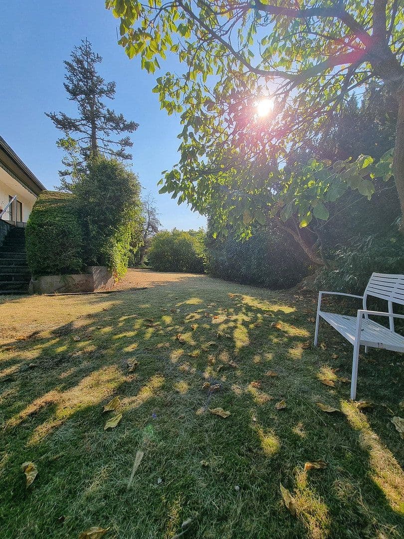 Prodej domu 210 m², pozemek 950 m², Oberursel (Taunus), Hessen Prodej domu 210 m², pozemek 950 m², Oberursel (Taunus), Hessen