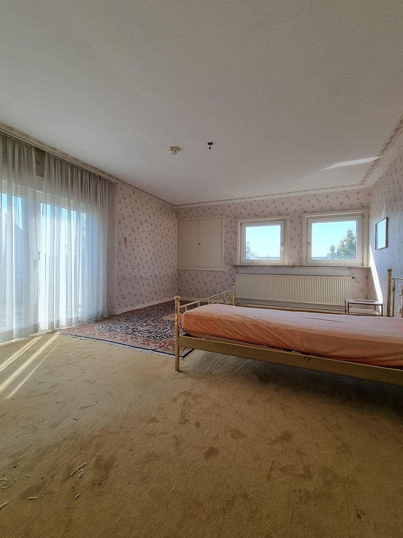 Prodej domu 210 m², pozemek 950 m², Oberursel (Taunus), Hessen Prodej domu 210 m², pozemek 950 m², Oberursel (Taunus), Hessen