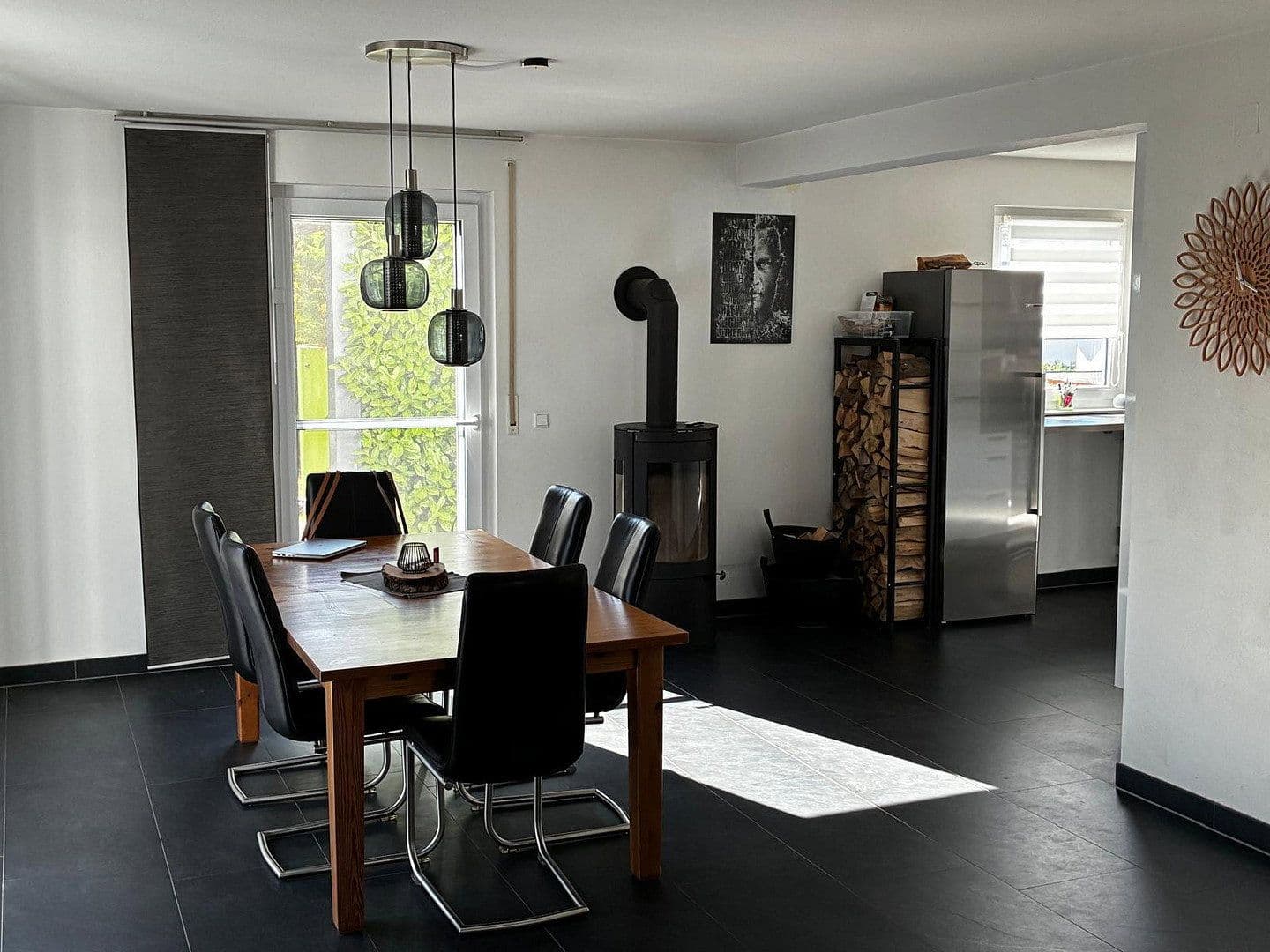 Prodej domu 160 m², pozemek 455 m², Neuenbürg, Bádensko-Württembersko Prodej domu 160 m², pozemek 455 m², Neuenbürg, Bádensko-Württembersko