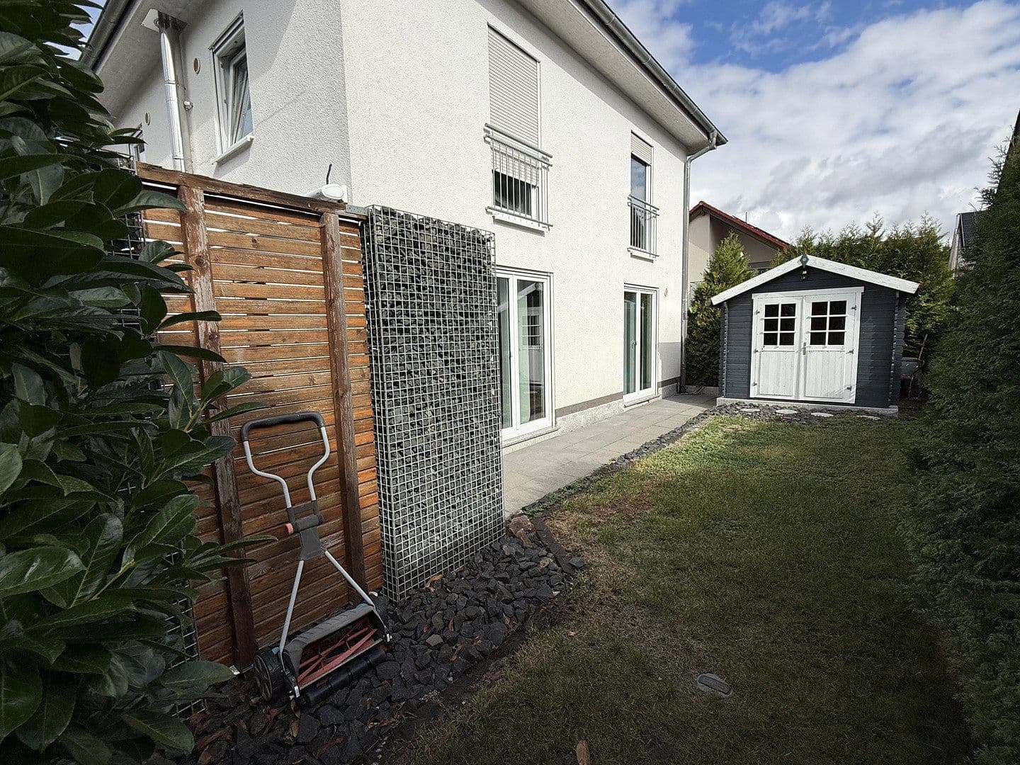 Prodej domu 160 m², pozemek 455 m², Neuenbürg, Bádensko-Württembersko Prodej domu 160 m², pozemek 455 m², Neuenbürg, Bádensko-Württembersko