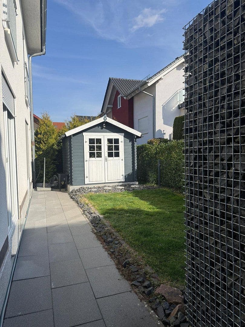 Prodej domu 160 m², pozemek 455 m², Neuenbürg, Bádensko-Württembersko Prodej domu 160 m², pozemek 455 m², Neuenbürg, Bádensko-Württembersko