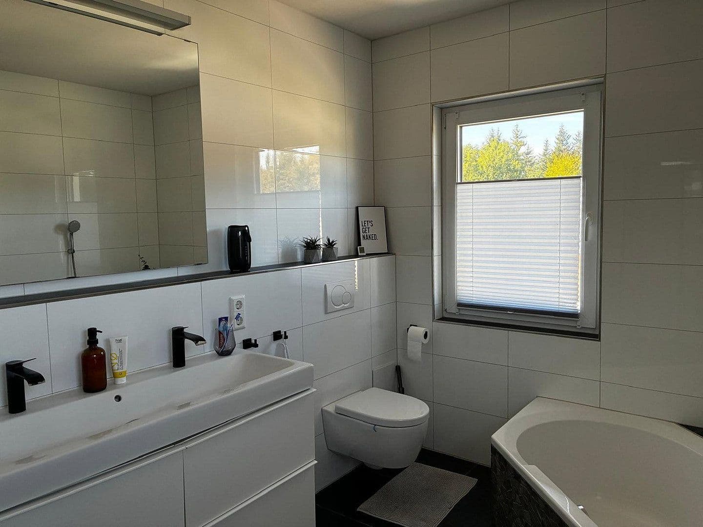 Prodej domu 160 m², pozemek 455 m², Neuenbürg, Bádensko-Württembersko Prodej domu 160 m², pozemek 455 m², Neuenbürg, Bádensko-Württembersko