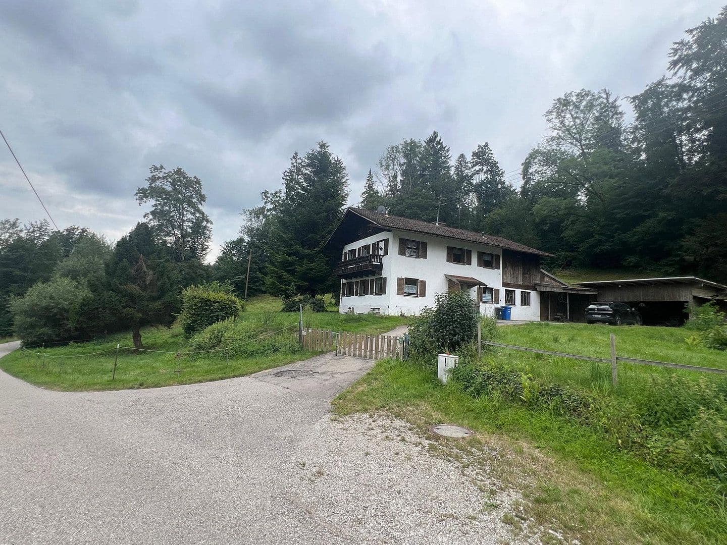 Prodej domu 141 m², pozemek 6.262 m², Aumühler Weg 3, Valley, Bavorsko Prodej domu 141 m², pozemek 6.262 m², Aumühler Weg 3, Valley, Bavorsko