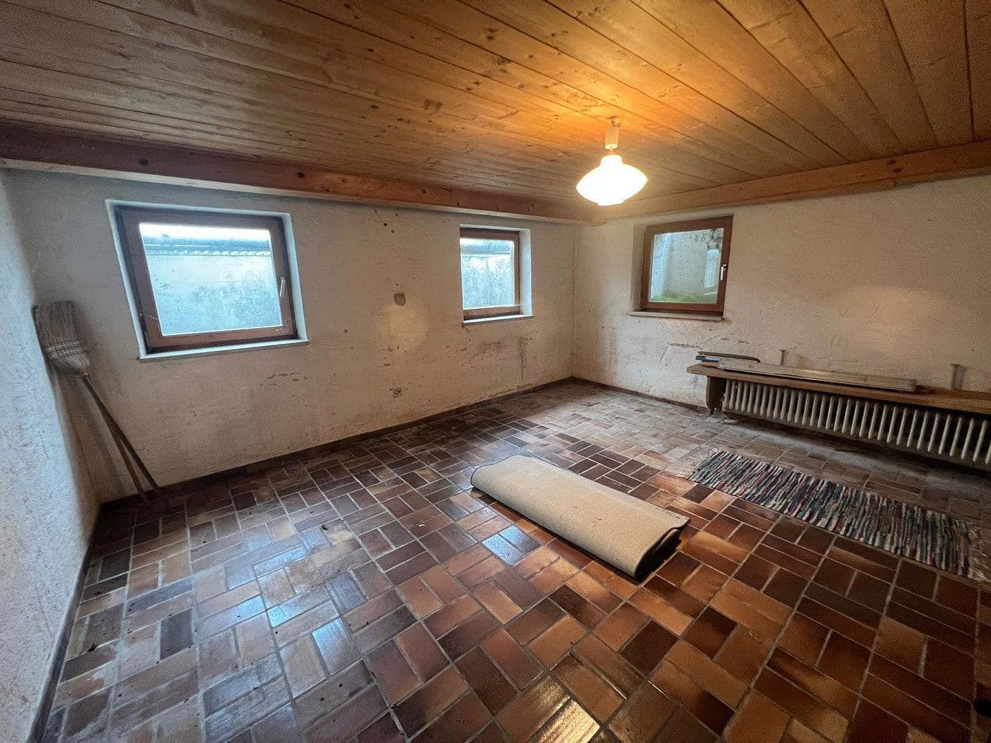 Prodej domu 141 m², pozemek 6.262 m², Aumühler Weg 3, Valley, Bavorsko Prodej domu 141 m², pozemek 6.262 m², Aumühler Weg 3, Valley, Bavorsko